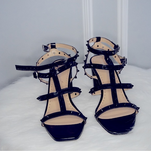 Adrianne vittadinni stud heels - Picture 2 of 6